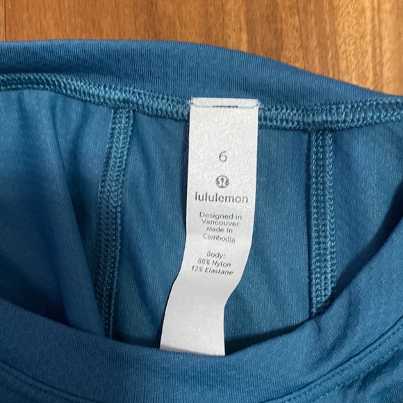 lululemon cropped tank - Picture 3 of 3